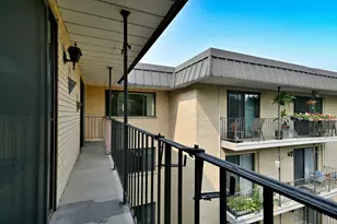 6221 N Niagara Ave, Chicago, IL 60631 - Photo 25
