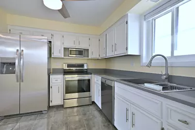 6221 N Niagara Avenue #506, Chicago, IL 60631 - Photo 15