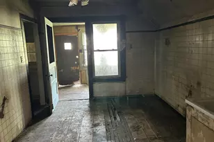 7010 S Marshfield Ave, Chicago, IL 60636 - Photo 9