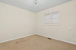 2826 186th St, Lansing, IL 60438 - Photo 7