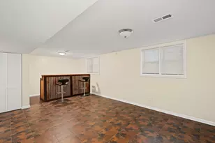 2826 186th St, Lansing, IL 60438 - Photo 3