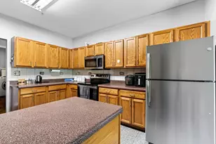 7410 Lincoln Ave, Skokie, IL 60076 - Photo 13