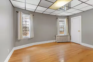 1534 E 86th Pl, Chicago, IL 60619 - Photo 9