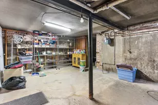 1534 E 86th Pl, Chicago, IL 60619 - Photo 25