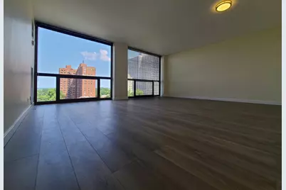 4343 N Clarendon Avenue #1012, Chicago, IL 60613 - Photo 3