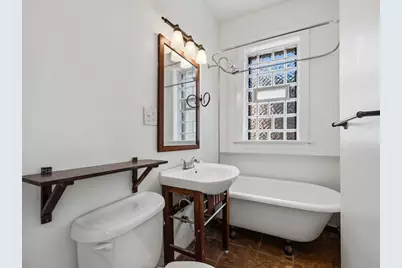 1227 E Hyde Park Boulevard #2, Chicago, IL 60615 - Photo 17