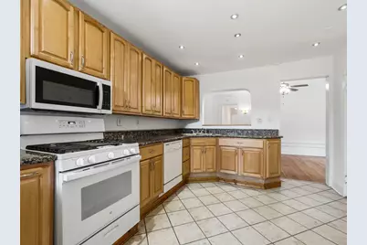 1227 E Hyde Park Boulevard #2, Chicago, IL 60615 - Photo 15