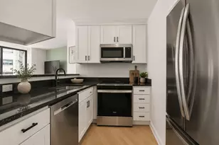 5415 N Sheridan Rd, Chicago, IL 60640 - Photo 17