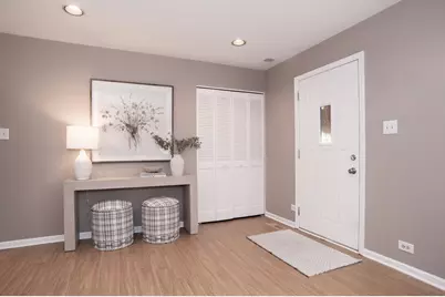 1903 W 58th Place, La Grange Highlands, IL 60525 - Photo 3