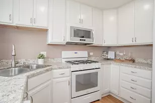 1903 W 58th Pl, La Grange Highlands, IL 60525 - Photo 9