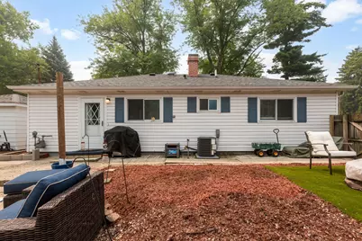 528 W Crystal Street, Mundelein, IL 60060 - Photo 17