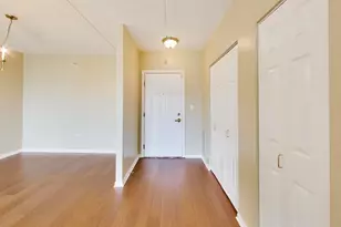 190 N Milwaukee Ave, Wheeling, IL 60090 - Photo 9