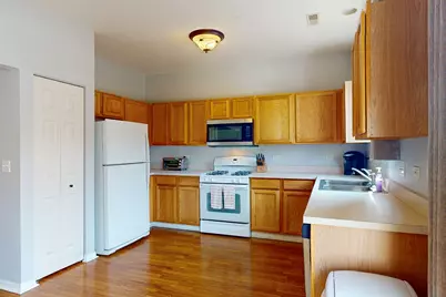 31678 Tallgrass Court, Lakemoor, IL 60051 - Photo 7