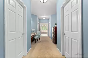 5572 Chancery Rd, Gurnee, IL 60031 - Photo 23