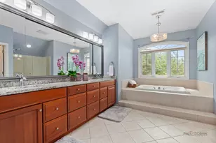 5572 Chancery Rd, Gurnee, IL 60031 - Photo 27