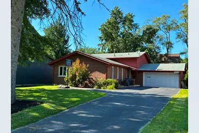 633 E 8th Avenue, Naperville, IL 60563 - Photo 1