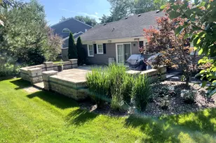 1233 Allison Ln, Schaumburg, IL 60194 - Photo 17