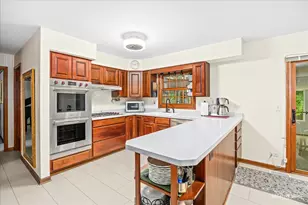 1803 River Ridge Cir, Naperville, IL 60565 - Photo 11