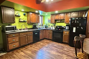 1102 8th Ave, Sterling, IL 61081 - Photo 5