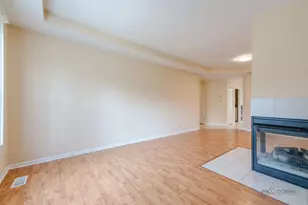 1002 Kensington Dr, Northbrook, IL 60062 - Photo 7