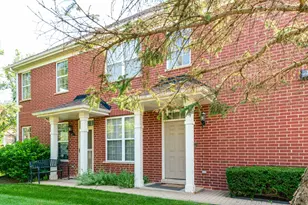 1002 Kensington Dr, Northbrook, IL 60062 - Photo 3