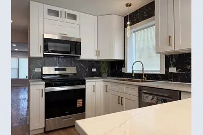 8642 S Indiana Avenue, Chicago, IL 60619 - Photo 11