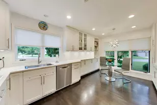 905 Villas Ct, Highland Park, IL 60035 - Photo 3