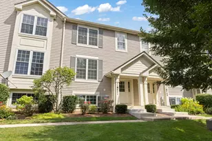 11S471 Rachael Ct, Willowbrook, IL 60527 - Photo 1