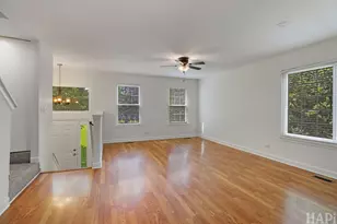 847 Essex Cir, Grayslake, IL 60030 - Photo 3