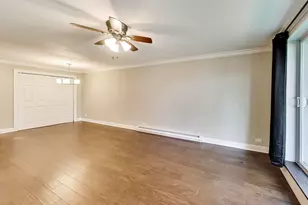 919 N Boxwood Dr, Mount Prospect, IL 60056 - Photo 9