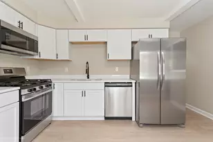 220 N Park Dr, Glenwood, IL 60425 - Photo 9