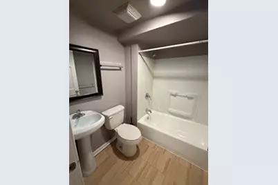 1643 W Beach Avenue #1, Chicago, IL 60622 - Photo 5