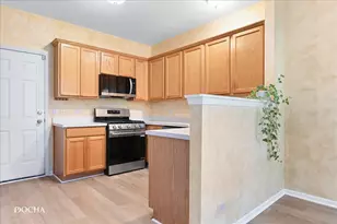 2365 Sunrise Cir, Aurora, IL 60503 - Photo 3