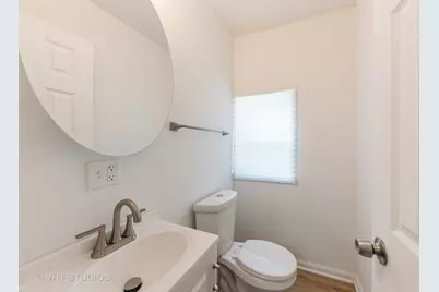 1210 Park Avenue, North Chicago, IL 60064 - Photo 9