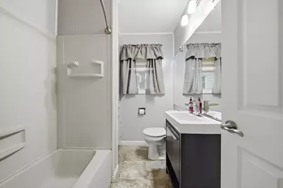 808 W 14th Street, Sterling, IL 61081 - Photo 9