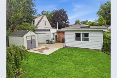 808 W 14th Street, Sterling, IL 61081 - Photo 17