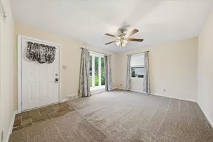 808 W 14th St, Sterling, IL 61081 - Photo 7