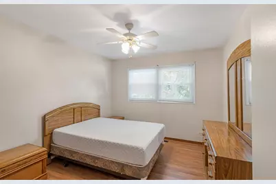610 W Burning Tree Lane, Arlington Heights, IL 60004 - Photo 13