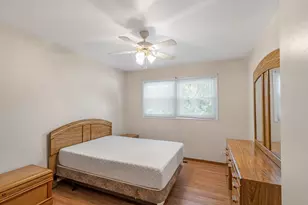 610 W Burning Tree Ln, Arlington Heights, IL 60004 - Photo 13