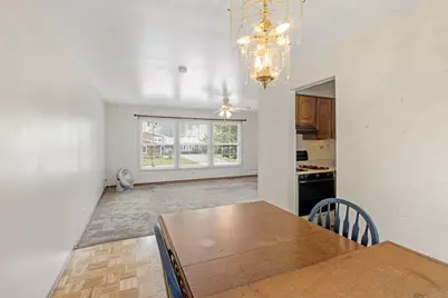 610 W Burning Tree Lane, Arlington Heights, IL 60004 - Photo 5