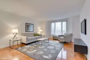 1 Renaissance Pl, Palatine, IL 60067 - Photo 5