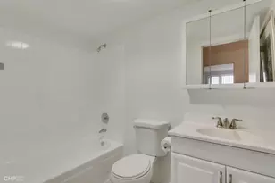 1 Renaissance Pl, Palatine, IL 60067 - Photo 9