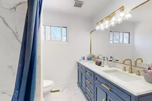 9131 Kilbourn Ave, Skokie, IL 60076 - Photo 13