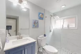 9131 Kilbourn Ave, Skokie, IL 60076 - Photo 11