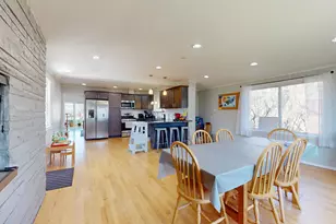 9131 Kilbourn Ave, Skokie, IL 60076 - Photo 7