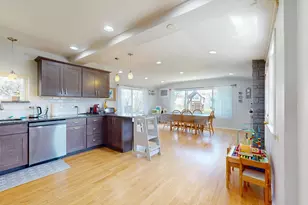 9131 Kilbourn Ave, Skokie, IL 60076 - Photo 5