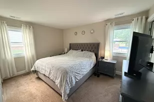 1316 Chalfont Dr, Schaumburg, IL 60194 - Photo 9