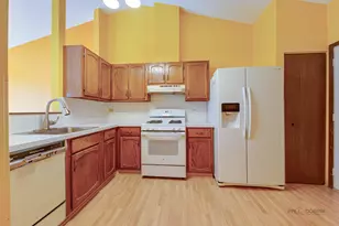 503 Lasalle Ln, Buffalo Grove, IL 60089 - Photo 13
