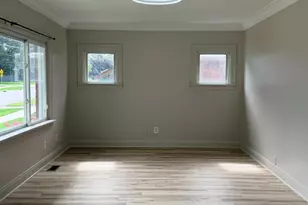 618 E 12th St, Lockport, IL 60441 - Photo 3