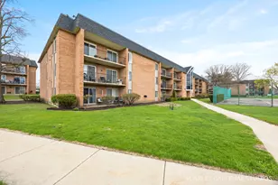1056 N Mill St, Naperville, IL 60563 - Photo 1